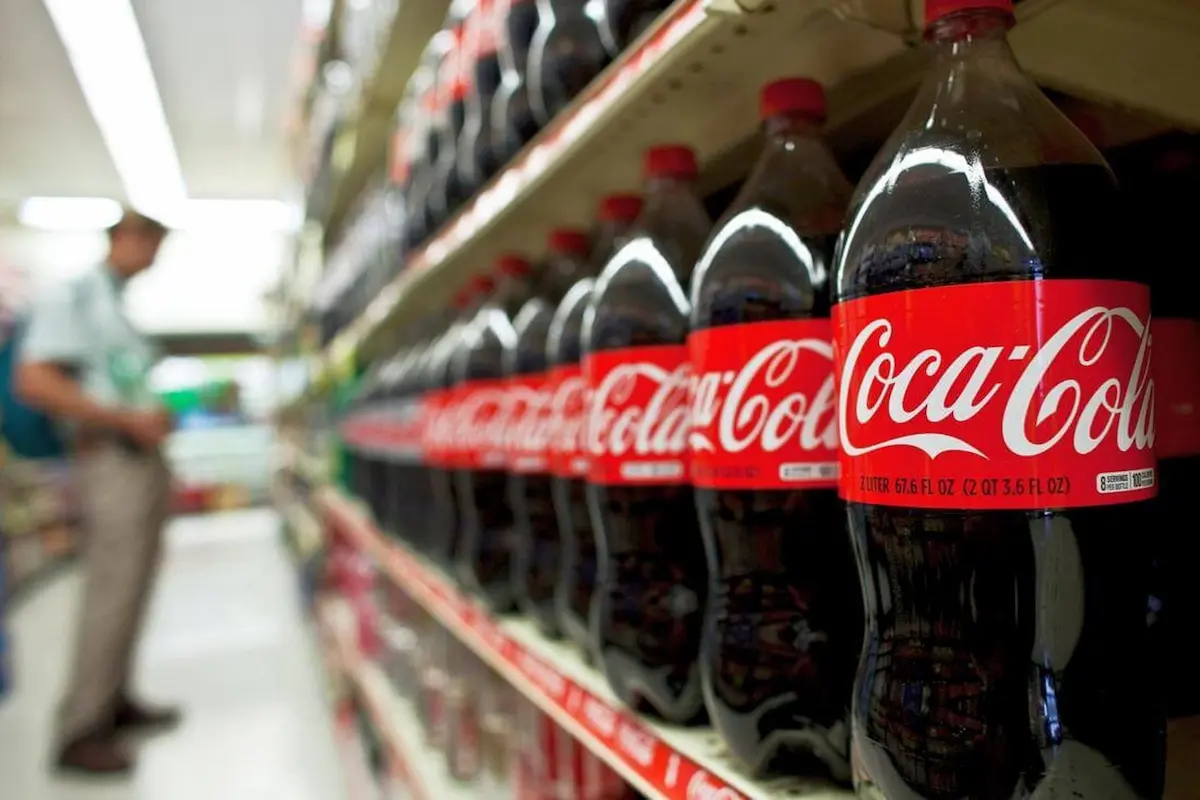 Coca-Cola повертається на полиці одеських магазинів — що зміниться для покупців