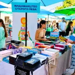 Книжкові видання, поезія та натовпи читачів: фоторепортаж з фестивалю PORT в Одесі