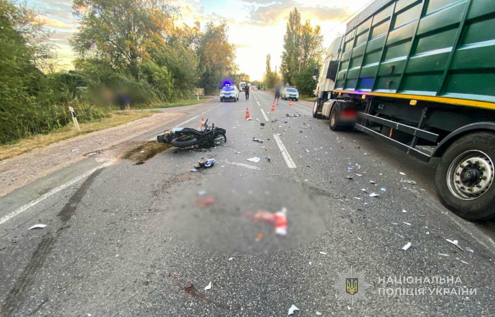 Фура на зустрічній: лобове зіткнення в Одеській області забрало життя