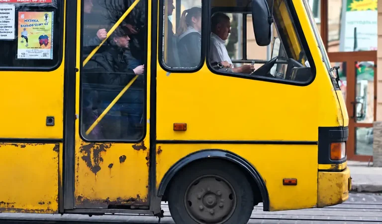 Через критичний дефіцит автобусів Одеса ризикує залишитися без транспорту взимку