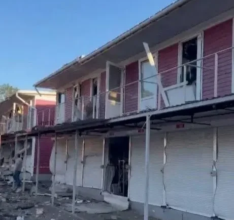 На 7-му кілометрі Одеси після нічного удару — постраждалі