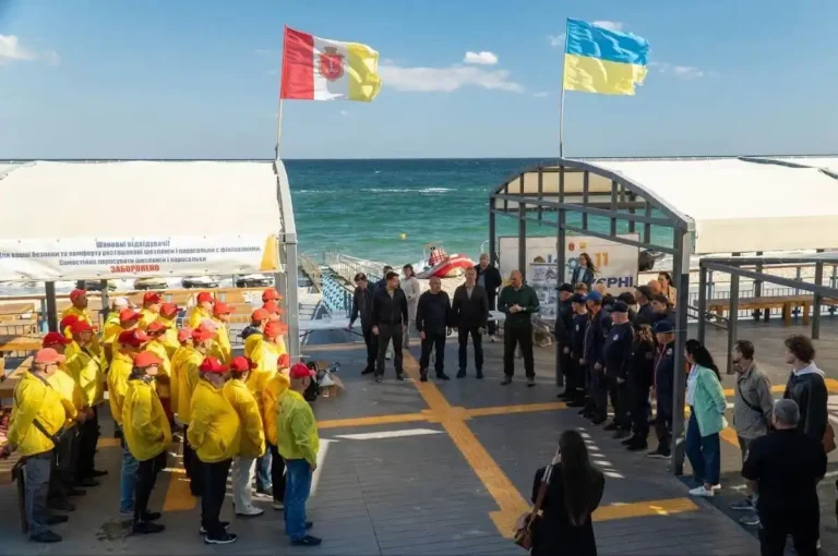 Пляжний сезон в Одесі завершено: 11 мільйонів відпочивальників і сотні врятованих життів