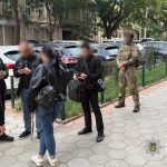 На Одещині чоловіку оформили інвалідність за 8500 доларів, нібито через перенесений менінгіт, щоб він міг виїхати за кордон
