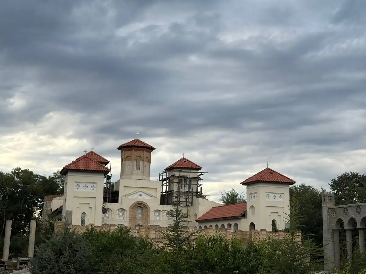 Храм на честь ікони Божої Матері «Всіх скорботних радість» в Арцизі