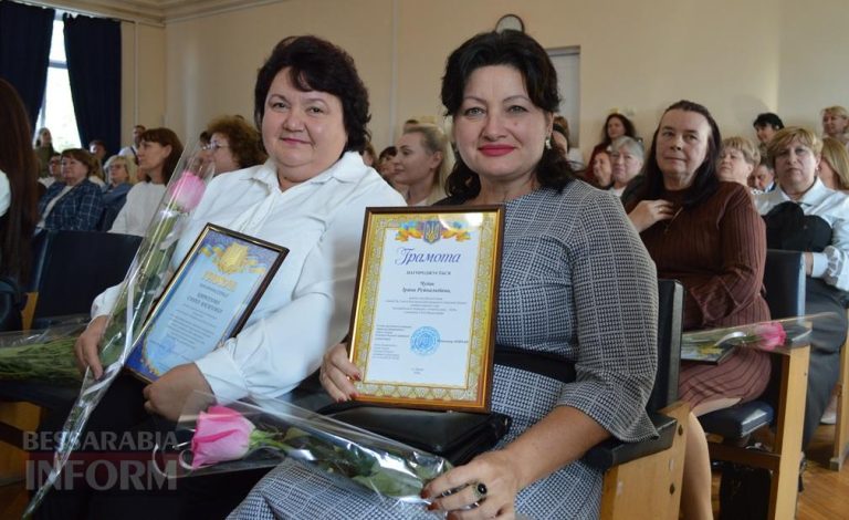 У Білгороді-Дністровському відзначили людей, які щоденно піклуються про дітей