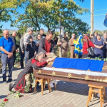 Ренійська громада віддала шану бойовому медику Петрову Аркадію, який героїчно загинув, рятуючи інших