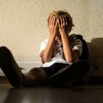 В Одещині заарештували трьох членів родини за жорстоке поводження з прийомною дитиною