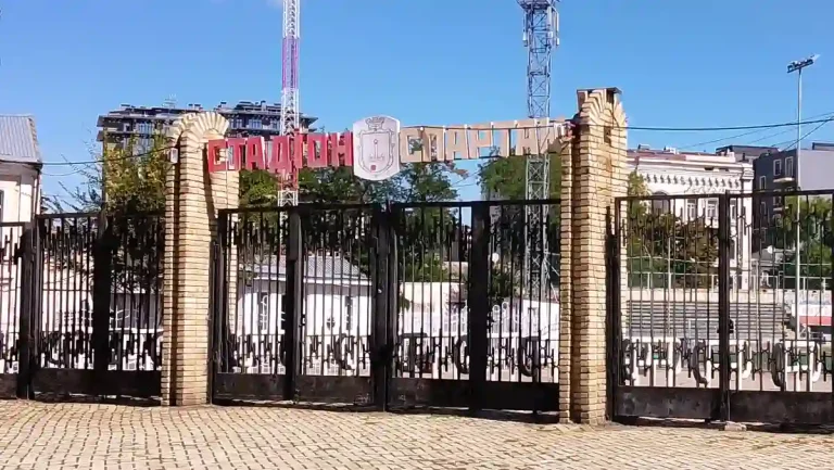 Після закриття стадіону «Спартак» в Одесі: куди тепер бігати й тренуватися