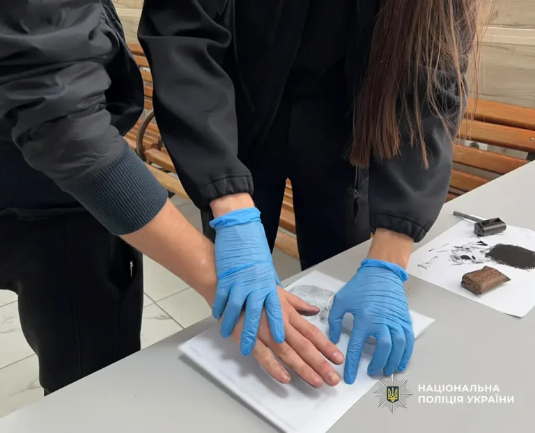 У Одесі підозрюють працівника пошти у привласненні майже півмільйона