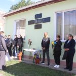 У навчальному закладі Саф’янівської громади встановили пам’ятні таблиці на честь загиблих Героїв України
