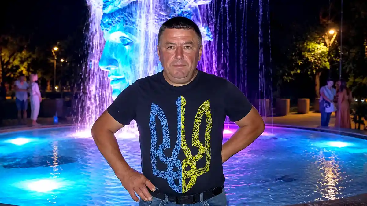 Колишній боєць і педагог із Одеської області, поранений, виявився неспроможним продовжити роботу в навчальному закладі — як він поступово налагоджує повсякденне життя