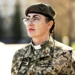 Уродженка Одеси Олена Жевець — служителька духовної опіки в лавах Збройних сил України, яка надає моральну опору бійцям