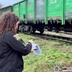 В Одесі місцевий житель залишився без верхньої кінцівки після зіткнення з товарним потягом