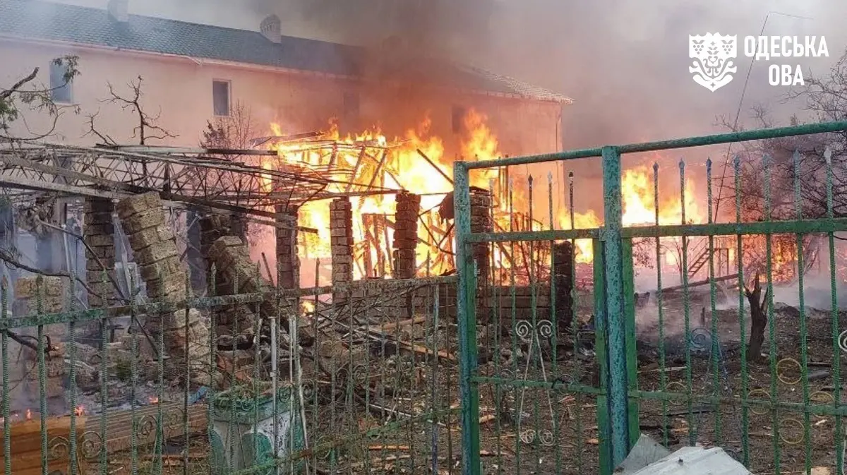 Війська РФ нанесли удар по південній частині Одеської області — троє поранених (знімки)