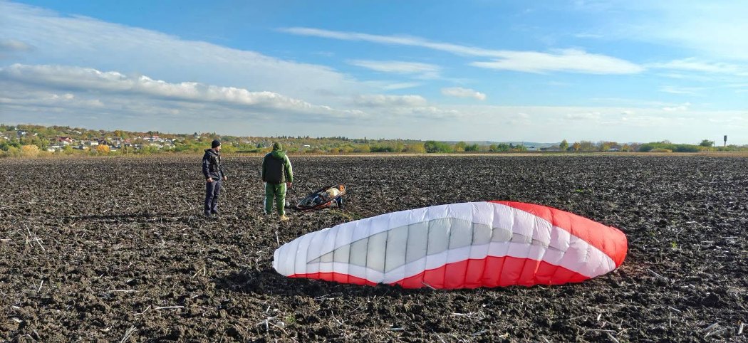 Українець, перелетівши кордон на параплані, звернувся за притулком і був затриманий у Молдові