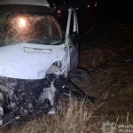 На автошляху між Одесою та Рені бус і легкове авто потрапили в аварію — шестеро осіб госпіталізовано