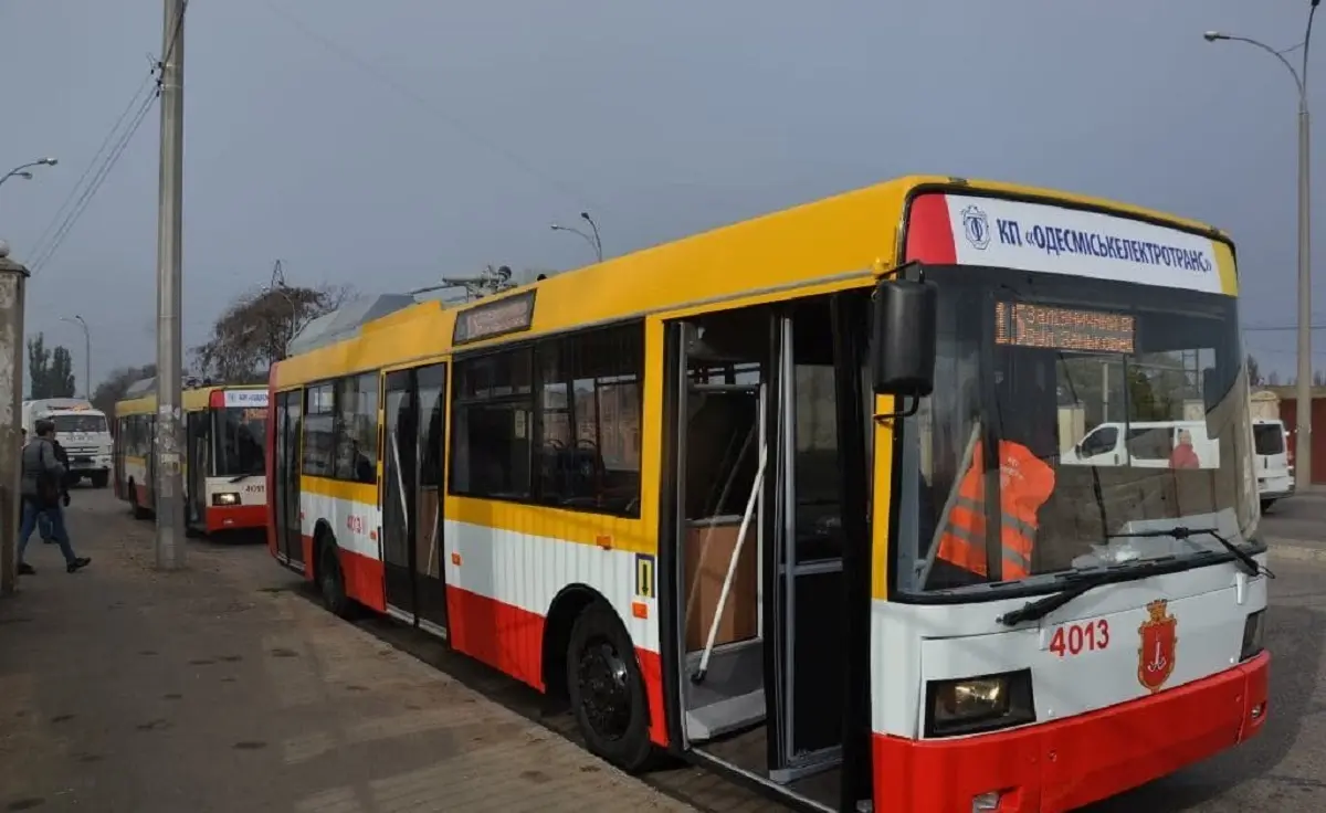 Мерія Одеси збирається закупити сотню автобусів на електричній тязі — звідки планують взяти фінансування