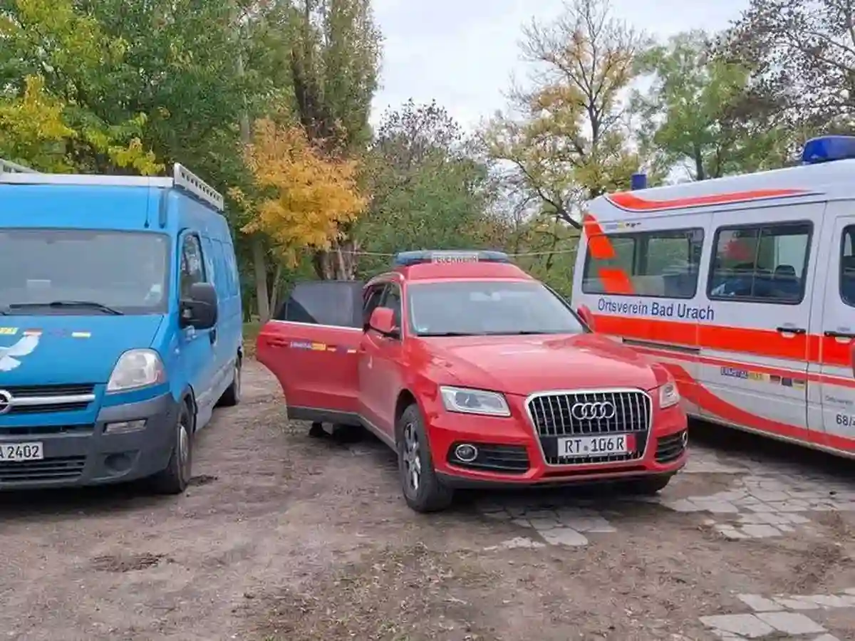 Спецавтомобіль та мікроавтобус для бессарабських рятувальників