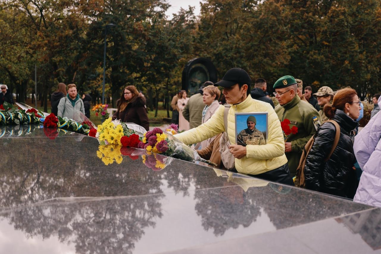 Учасники церемонії вшанування