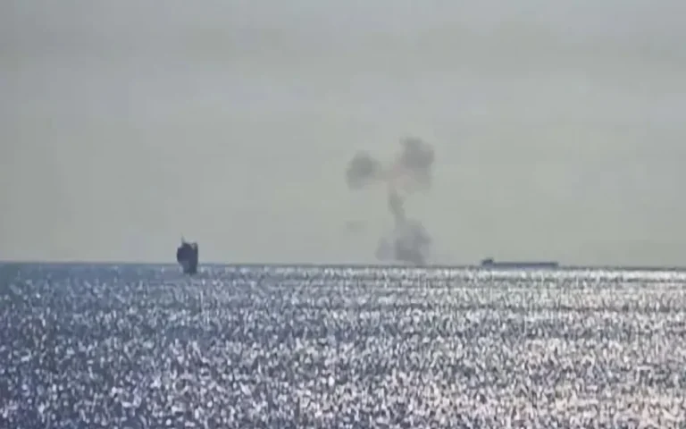 Безпілотник атакував судно з українським зерном у Чорному морі біля Ізмаїлу: є загиблі