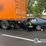 На шосе Одеса—Рені чоловік протаранив фуру, його дружина загинула