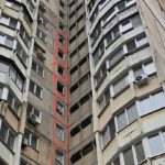 Одеса: мешканці висотки на вулиці Ярослава Мудрого очікують на ремонт після обстрілу