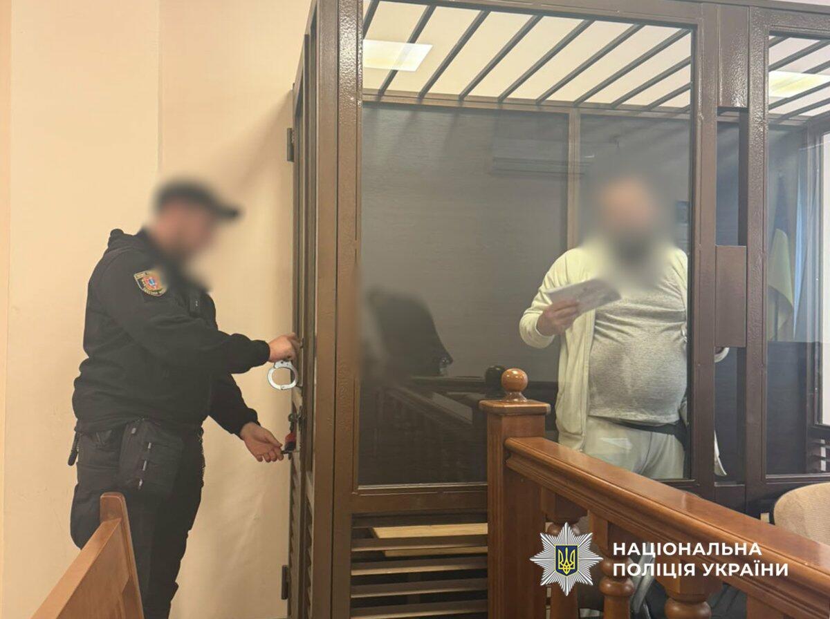 Після поїздки з Києва до Одеси пасажир заволодів автомобілем таксиста