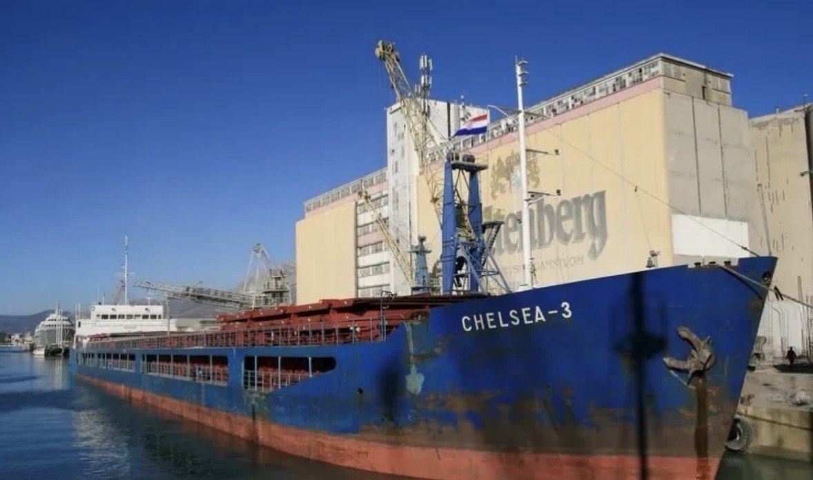 Поблизу Болгарії на судні Chelsea 3 виявлено залишки безпілотників після нападу
