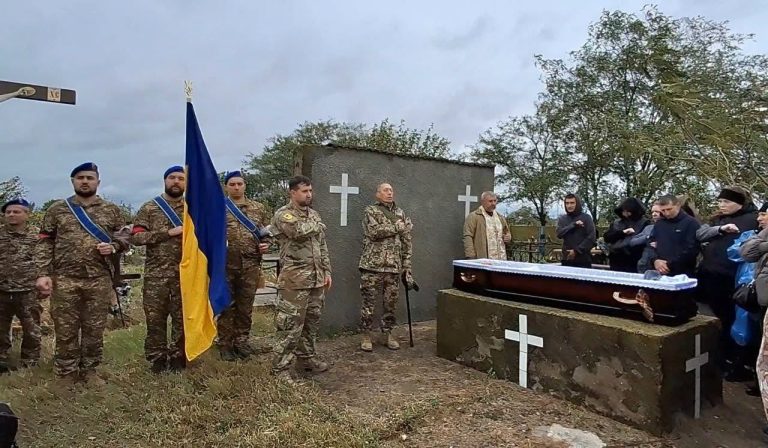 Ренійська громада віддала останню шану загиблому воїну Ікімові Віктору