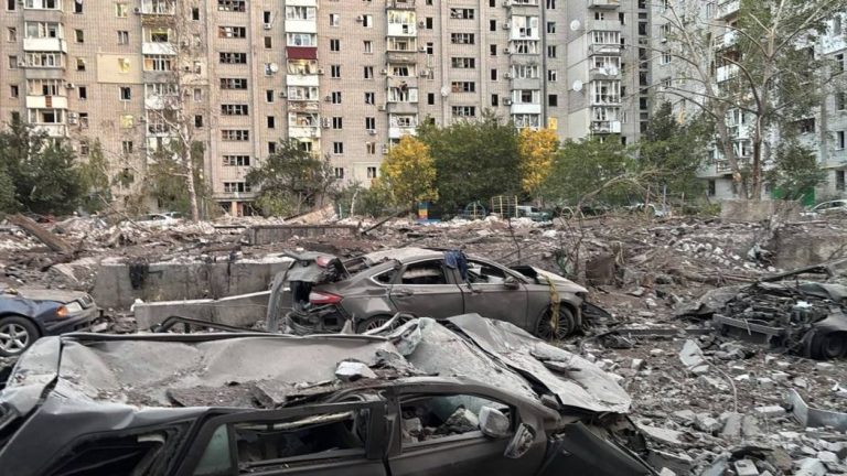 Російські удари вразили житлові будинки, мости та промислові об’єкти: наслідки нападу на Україну