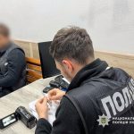 Розбій у центрі Одеси: чоловік відібрав картридж і поранив адміністраторку ножем — що відомо