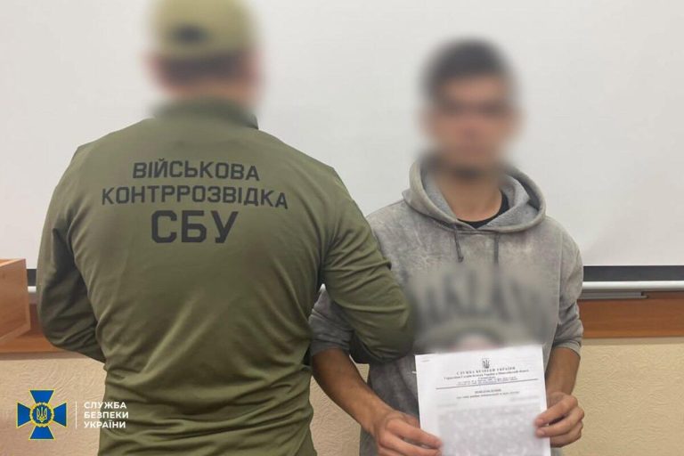 Солдат-утікач виклав у додатку для коротких відео кадри з розташуванням об'єктів морського флоту та ризикує ув'язненням до восьми років