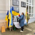 У Чорноморській громаді встановили пам’ятний знак на честь загиблого оборонця України Олександра Тарахтієнка
