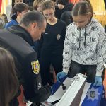 У школах Одещини старшокласники опановували методи розкриття злочинів за відбитками пальців