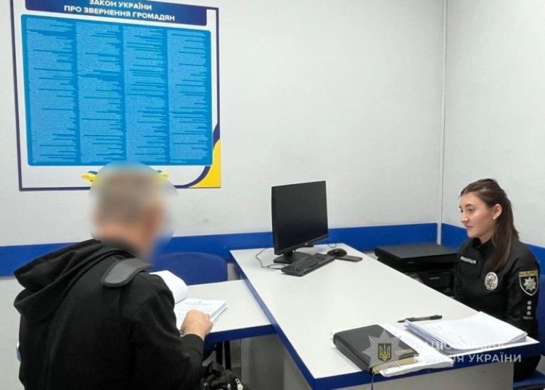 В Ізмаїлі вчителя, який під час уроку побив учня, скерували до суду
