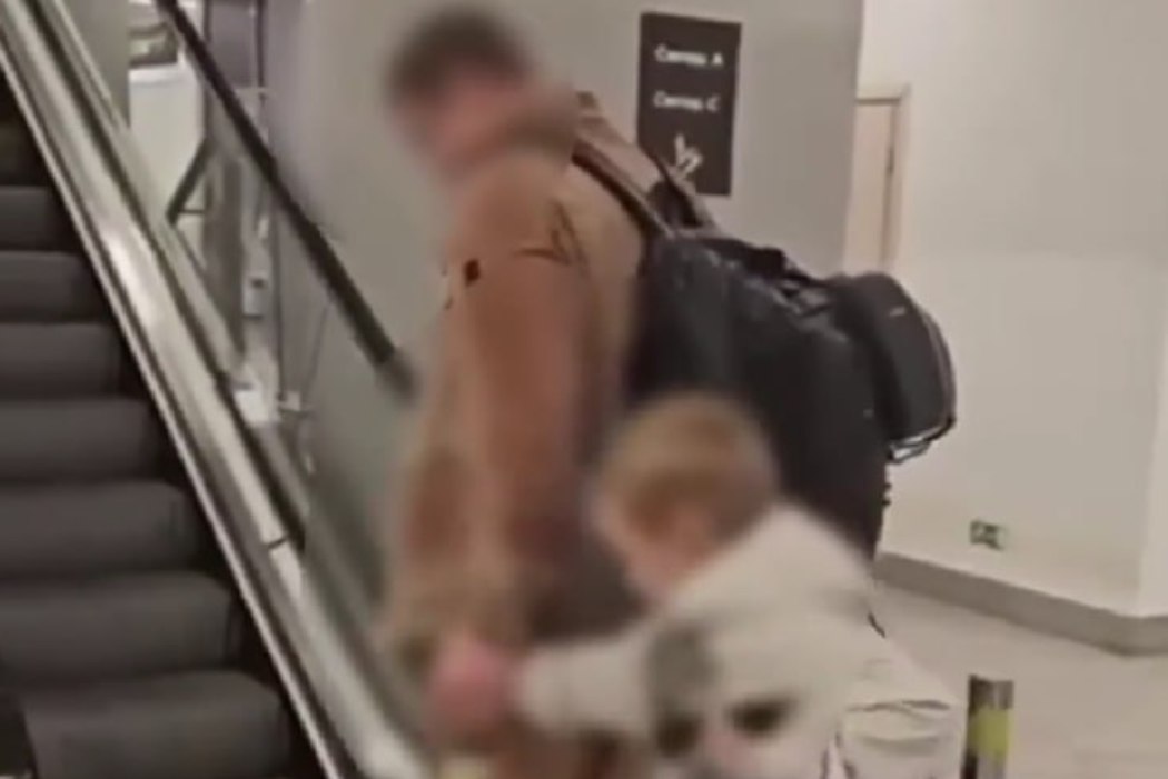 В Казахстані затримали одеситку на вимогу РФ, яка приїхала забрати неповнолітнього внука