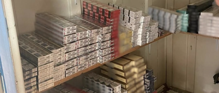 В Одесі викрили мережу продажу нелегальних сигарет через Telegram і склади на Заболотного
