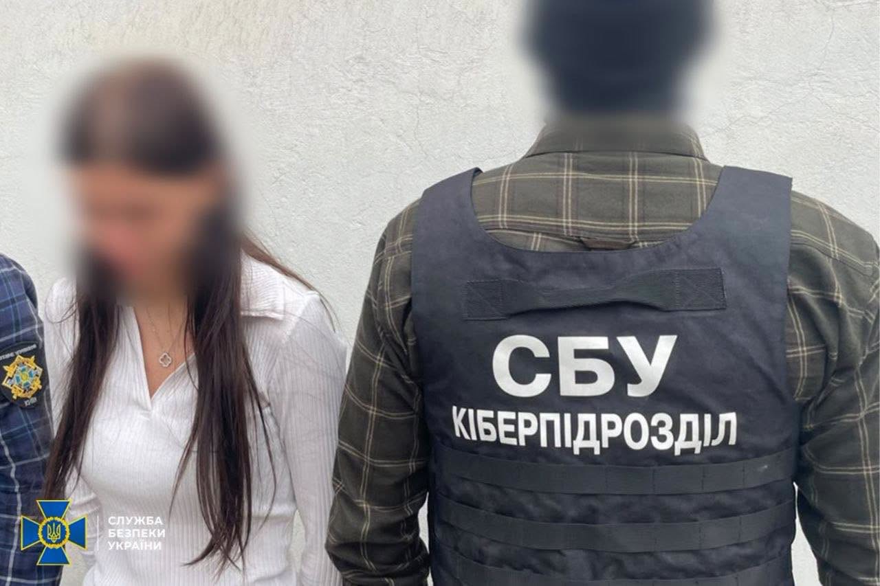 В Одесі виявили особу жіночої статі, яка акумулювала відомості для Федеральної служби безпеки про портові та оборонні об’єкти