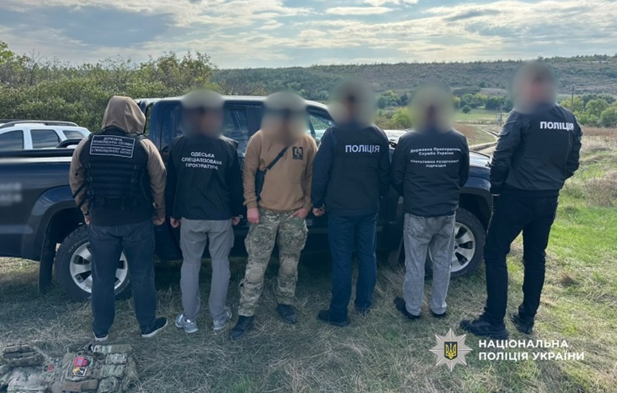 В Одеській області спіймали військового, який за шість тисяч доларів перевозив ухилянтів у багажнику до Придністров’я
