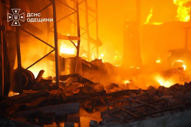 В Одеському регіоні через посилені атаки країни-агресора більше ніж 37 тисяч домогосподарств залишилися без електропостачання