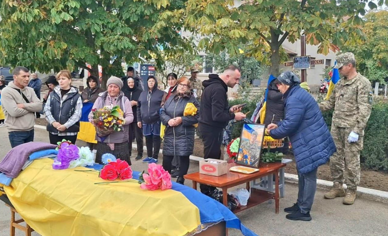 В останній дорозі прийняли героя України Андрія Самодіна жителі Ренійської громади