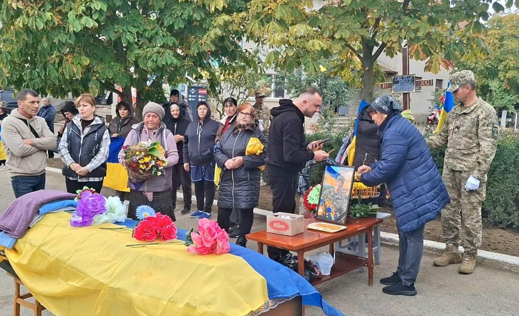 В останній дорозі прийняли героя України Андрія Самодіна жителі Ренійської громади