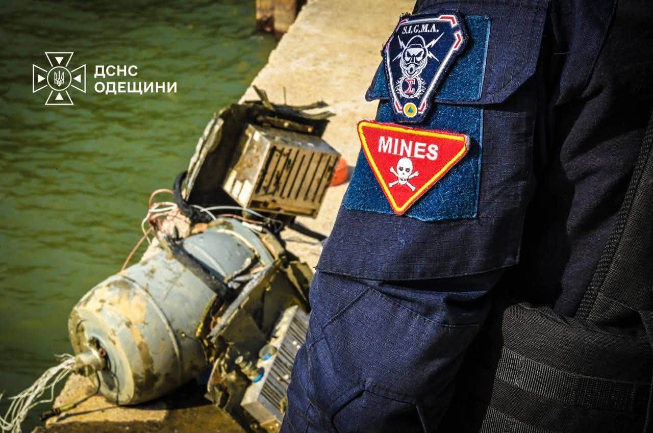 Водолази ДСНС в Одеській області витягли з Дунаю бойову частину «Шахеда»