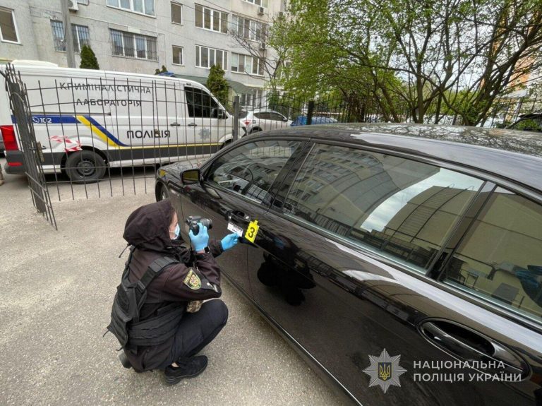 Вибуховий пристрій на бічній дверці автівки: в Одесі перед судом постане фігурант, що заявляв про намір позбавити життя бізнесмена