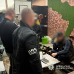 За $2000 намагався відкупити знайомих — на Одещині чоловіку оголосили підозру в підкупі поліцейського